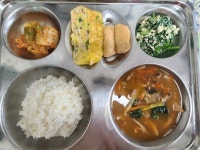 12월 6일 (화) 점심 급식사진 :: 급식 소식 :: 용인신촌초등학교 용인신촌초등학교 :: 급식 소식 :: 12월 6일 (화) 점심 급식사진