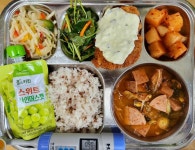 12월 9일 (금) 점심 급식사진 :: 급식 소식 :: 신광여자중학교 신광여자중학교 :: 급식 소식 :: 12월 9일 (금) 점심 급식사진