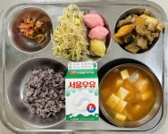 12월 19일 (월) 점심 급식사진 :: 급식 소식 :: 서울한강초등학교 서울한강초등학교 :: 급식 소식 :: 12월 19일 (월) 점심 급식사진