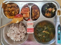 23.3.27식단사진 :: 급식 소식 :: 군산서흥중학교 군산서흥중학교 :: 급식 소식 :: 23.3.27식단사진