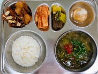 5월 18일 (목) 점심 급식사진 :: 급식 소식 :: 거학초등학교 거학초등학교 :: 급식 소식 :: 5월 18일 (목) 점심 급식사진