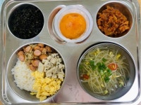 5월 19일 (금) 점심 급식사진 :: 급식 소식 :: 거학초등학교 거학초등학교 :: 급식 소식 :: 5월 19일 (금) 점심 급식사진