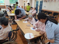 창업 나눔동아리 김해보훈요양원 위문 :: 학교갤러리 :: 진례중학교 진례중학교 :: 학교갤러리 :: 창업 나눔동아리 김해보훈요양원 위문