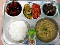 6월 16일 (금) 점심 급식사진 :: 급식 소식 :: 신송중학교 신송중학교 :: 급식 소식 :: 6월 16일 (금) 점심 급식사진