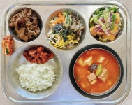 6월 27일 (화) 점심 급식사진 :: 급식 소식 :: 어모중학교 어모중학교 :: 급식 소식 :: 6월 27일 (화) 점심 급식사진