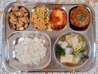 7월 17일 (월) 점심 급식사진 :: 급식 소식 :: 해송초등학교 해송초등학교 :: 급식 소식 :: 7월 17일 (월) 점심 급식사진