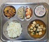 7월 17일 (월) 점심 급식사진 :: 급식 소식 :: 대호초등학교 대호초등학교 :: 급식 소식 :: 7월 17일 (월) 점심 급식사진