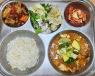 7월 18일 (화) 점심 급식사진 :: 급식 소식 :: 중일초등학교 중일초등학교 :: 급식 소식 :: 7월 18일 (화) 점심 급식사진