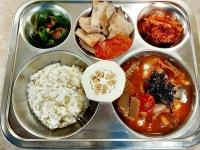 7월 18일 (화) 점심 급식사진 :: 급식 소식 :: 신송중학교 신송중학교 :: 급식 소식 :: 7월 18일 (화) 점심 급식사진