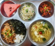 7월 19일 (수) 점심 급식사진 :: 급식 소식 :: 중일초등학교 중일초등학교 :: 급식 소식 :: 7월 19일 (수) 점심 급식사진