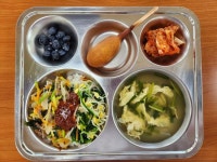 7월 19일 (수) 점심 급식사진 :: 급식 소식 :: 두일초등학교 두일초등학교 :: 급식 소식 :: 7월 19일 (수) 점심 급식사진