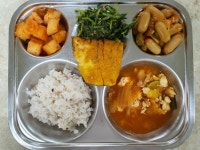 8월 1일 (화) 점심 급식사진 :: 급식 소식 :: 부산정보고등학교 부산정보고등학교 :: 급식 소식 :: 8월 1일 (화) 점심 급식사진