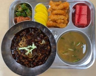 2023년 8월 3일 (목) :: 급식 소식 :: 창원신월고등학교 창원신월고등학교 :: 급식 소식 :: 2023년 8월 3일 (목)