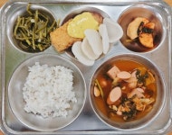 8월 28일 (월) 점심 급식사진 :: 급식 소식 :: 두일중학교 두일중학교 :: 급식 소식 :: 8월 28일 (월) 점심 급식사진