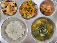8월 28일 (월) 점심 급식사진 :: 급식소식 :: 경은학교 경은학교 :: 급식소식 :: 8월 28일 (월) 점심 급식사진
