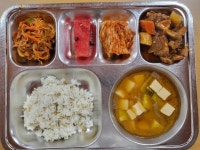 8월 29일 (화) 점심 급식사진 :: 급식 소식 :: 삼각산중학교 삼각산중학교 :: 급식 소식 :: 8월 29일 (화) 점심 급식사진