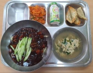10월11일 자장면,달걀파국,감자튀김,단무지무침,요구르트 :: 공지사항 :: 현북중학교 현북중학교 :: 공지사항 :: 10월11일 자장면,달걀파국... 