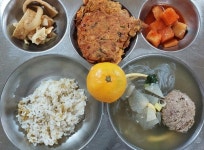 10월 19일 (목) 점심 급식사진 :: 급식 소식 :: 별가람중학교 별가람중학교 :: 급식 소식 :: 10월 19일 (목) 점심 급식사진