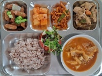 10월 23일 (월) 점심 급식사진 :: 급식 소식 :: 서울백영고등학교 서울백영고등학교 :: 급식 소식 :: 10월 23일 (월) 점심 급식사진