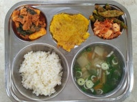 10월 24일 (화) 점심 급식사진 :: 급식 소식 :: 부산정보고등학교 부산정보고등학교 :: 급식 소식 :: 10월 24일 (화) 점심 급식사진