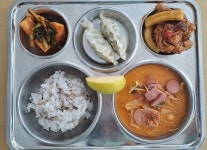 * 2023년 10월 24일(화)/ 식단 및 식재료 사진 :: 급식 소식 :: 대전관저중학교 대전관저중학교 :: 급식 소식 :: * 2023년 10월 24일(화)/ 식단 및... 