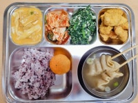 10월 24일 (화) 점심 급식사진 :: 급식 소식 :: 향일고등학교 향일고등학교 :: 급식 소식 :: 10월 24일 (화) 점심 급식사진
