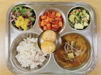10월 26일 (목) 점심 급식사진 :: 급식 소식 :: 신금초등학교 신금초등학교 :: 급식 소식 :: 10월 26일 (목) 점심 급식사진