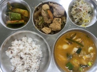 10월 23일 (월) 점심 급식사진 :: 급식 소식 :: 내정초등학교 내정초등학교 :: 급식 소식 :: 10월 23일 (월) 점심 급식사진