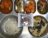 10월 26일 (목) 점심 급식사진 :: 급식 소식 :: 학산여자중학교 학산여자중학교 :: 급식 소식 :: 10월 26일 (목) 점심 급식사진