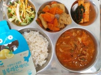 10월 30일 (월) 점심 급식사진 :: 급식 소식 :: 푸른솔중학교 푸른솔중학교 :: 급식 소식 :: 10월 30일 (월) 점심 급식사진