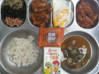 10월 31일 (화) 점심 급식사진 :: 급식 소식 :: 학산여자중학교 학산여자중학교 :: 급식 소식 :: 10월 31일 (화) 점심 급식사진