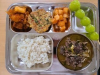 10월 31일 (화) 점심 급식사진 :: 급식 소식 :: 김포신곡중학교 김포신곡중학교 :: 급식 소식 :: 10월 31일 (화) 점심 급식사진