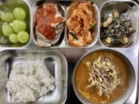 10월 31일 (화) 점심 급식사진 :: 급식 소식 :: 성복중학교 성복중학교 :: 급식 소식 :: 10월 31일 (화) 점심 급식사진