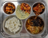 10월 31일 (화) 점심 급식사진 :: 급식 소식 :: 저동고등학교 저동고등학교 :: 급식 소식 :: 10월 31일 (화) 점심 급식사진