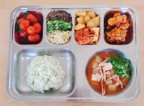 10월 31일 (화) 점심 급식사진 :: 급식 소식 :: 서라벌여자중학교 서라벌여자중학교 :: 급식 소식 :: 10월 31일 (화) 점심 급식사진