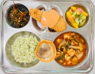 11월 3일 (금) 점심 급식사진 :: 급식 소식 :: 남인천여자중학교 남인천여자중학교 :: 급식 소식 :: 11월 3일 (금) 점심 급식사진