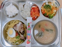 10월 27일 (금) 점심 급식사진 :: 급식 소식 :: 휘경중학교 휘경중학교 :: 급식 소식 :: 10월 27일 (금) 점심 급식사진