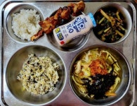 11월 8일 (수) 점심 급식사진 :: 급식 소식 :: 문발초등학교 문발초등학교 :: 급식 소식 :: 11월 8일 (수) 점심 급식사진