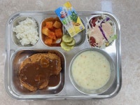 11월 8일 (수) 점심 급식사진 :: 급식 소식 :: 율현중학교 율현중학교 :: 급식 소식 :: 11월 8일 (수) 점심 급식사진