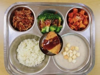 11월 9일 (목) 점심 급식사진 :: 급식 소식 :: 신금초등학교 신금초등학교 :: 급식 소식 :: 11월 9일 (목) 점심 급식사진