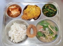 11월 9일 (목) 점심 급식사진 :: 급식 소식 :: 중화중학교 중화중학교 :: 급식 소식 :: 11월 9일 (목) 점심 급식사진