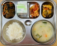 11월 10일 (금) 점심 급식사진 :: 급식 소식 :: 금명초등학교 금명초등학교 :: 급식 소식 :: 11월 10일 (금) 점심 급식사진