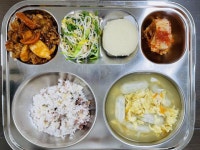 11월 13일 (월) 점심 급식사진 :: 급식 소식 :: 천호중학교 천호중학교 :: 급식 소식 :: 11월 13일 (월) 점심 급식사진