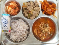 11월 13일 (월) 점심 급식사진 :: 급식 소식 :: 푸른솔중학교 푸른솔중학교 :: 급식 소식 :: 11월 13일 (월) 점심 급식사진