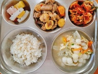 11월 13일 (월) 점심 급식사진 :: 급식 소식 :: 금교초등학교 금교초등학교 :: 급식 소식 :: 11월 13일 (월) 점심 급식사진