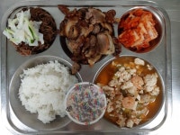 11월 13일 (월) 점심 급식사진 :: 급식 소식 :: 성호고등학교 성호고등학교 :: 급식 소식 :: 11월 13일 (월) 점심 급식사진