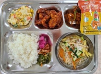 11월 13일 (월) 점심 급식사진 :: 급식소식 :: 새움중학교 새움중학교 :: 급식소식 :: 11월 13일 (월) 점심 급식사진