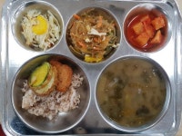 11월 13일 (월) 점심 급식사진 :: 급식 소식 :: 고창초등학교 고창초등학교 :: 급식 소식 :: 11월 13일 (월) 점심 급식사진