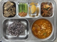 11월 9일 (목) 점심 급식사진 :: 급식 소식 :: 인헌중학교 인헌중학교 :: 급식 소식 :: 11월 9일 (목) 점심 급식사진