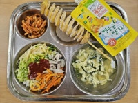 11월 15일 (수) 점심 급식사진 :: 급식 소식 :: 대전동화중학교 대전동화중학교 :: 급식 소식 :: 11월 15일 (수) 점심 급식사진